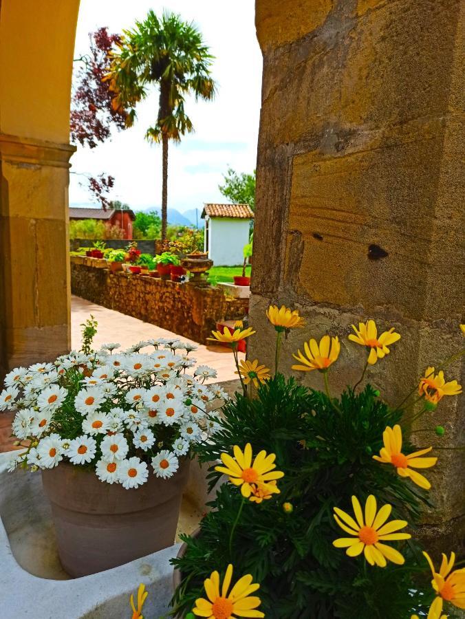 La Venta De Miyares - Casa De Indianos Otel Piloña Dış mekan fotoğraf