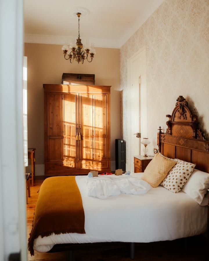 La Venta De Miyares - Casa De Indianos Otel Piloña Dış mekan fotoğraf